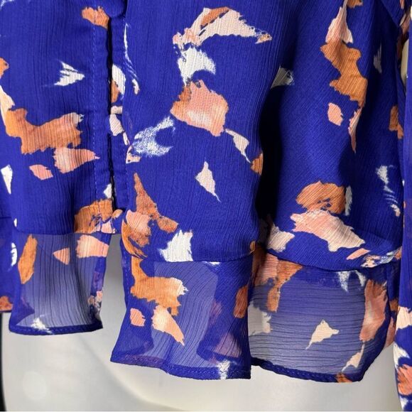 Nine West Long Sleeve V-Neck Button Front Blouse, Size Small - Picture 6 of 12